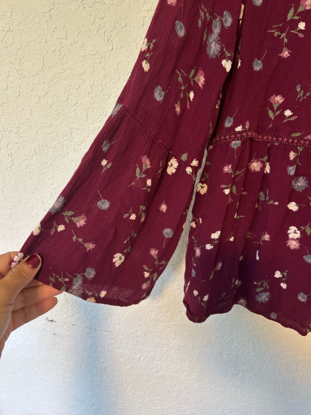 Boho Dark Floral Soft Floral Peasant Blouse - Burgundy Size M - Picture 2 of 5
